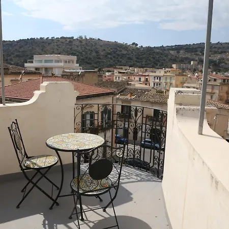 Apartment Palazzo Leonardo Scicli