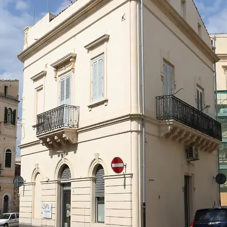 Palazzo Leonardo * Scicli