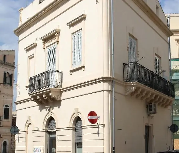 Palazzo Leonardo * Scicli